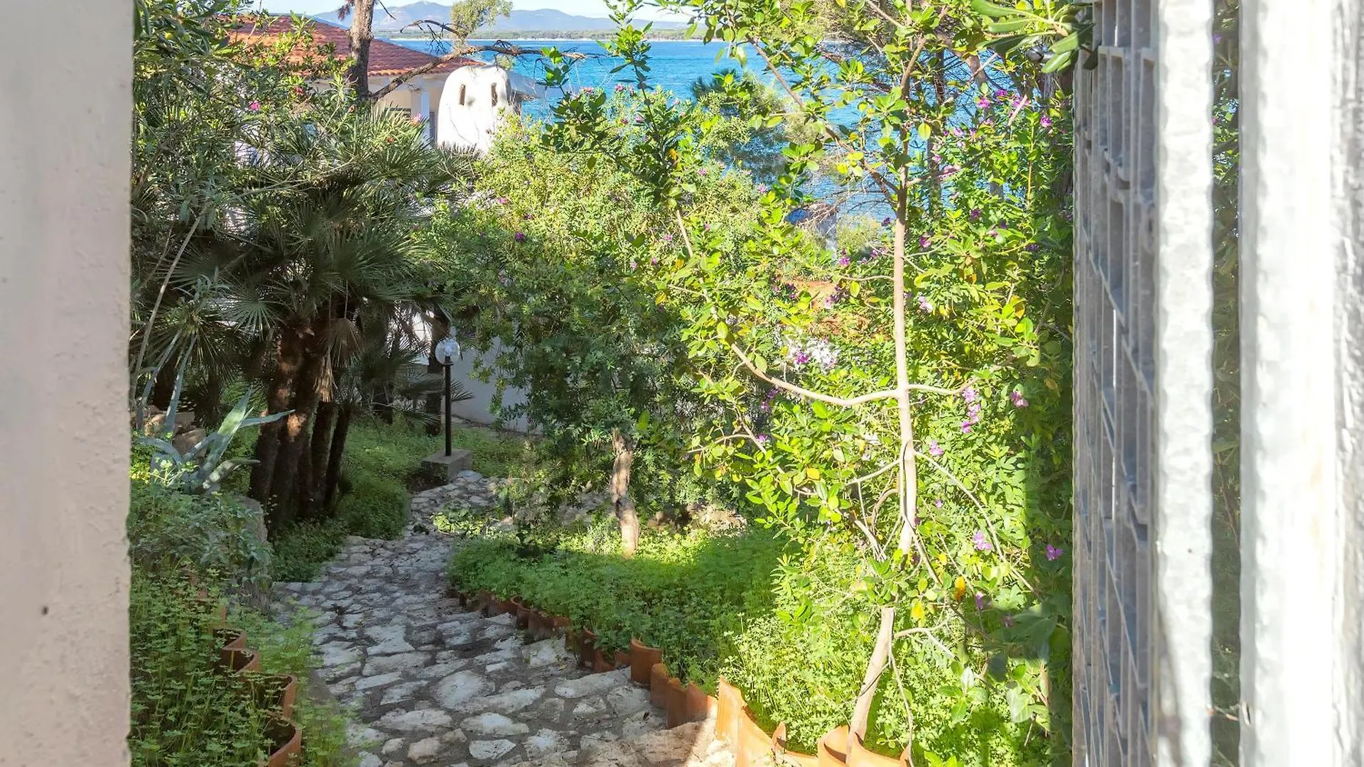 Sardinia Re - Porto Conte Bay Terrace Apartment Italy