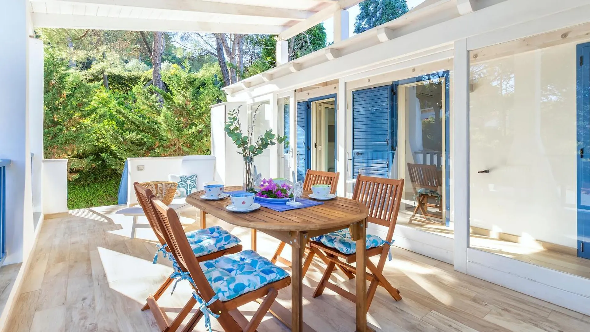 Sardinia Re - Porto Conte Bay Terrace Apartment