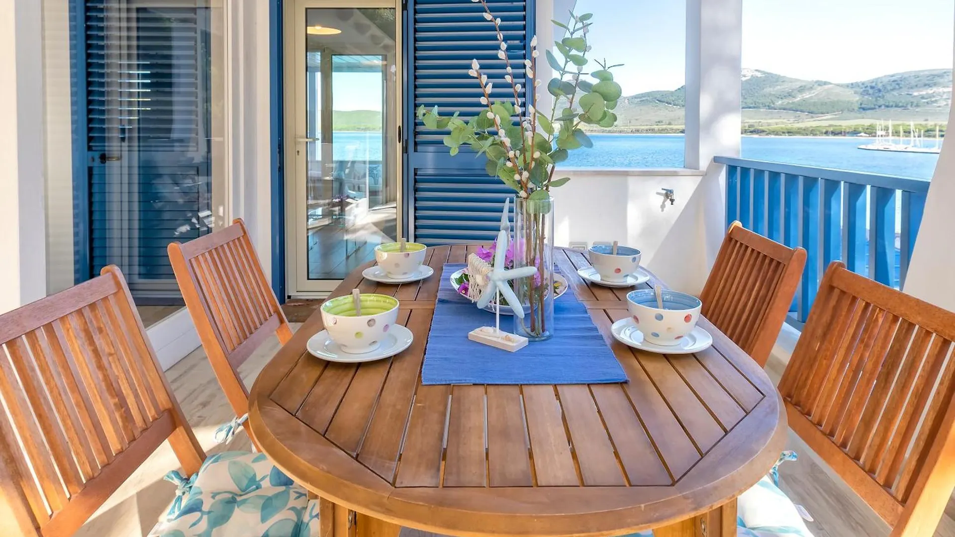 Sardinia Re - Porto Conte Bay Terrace Apartment