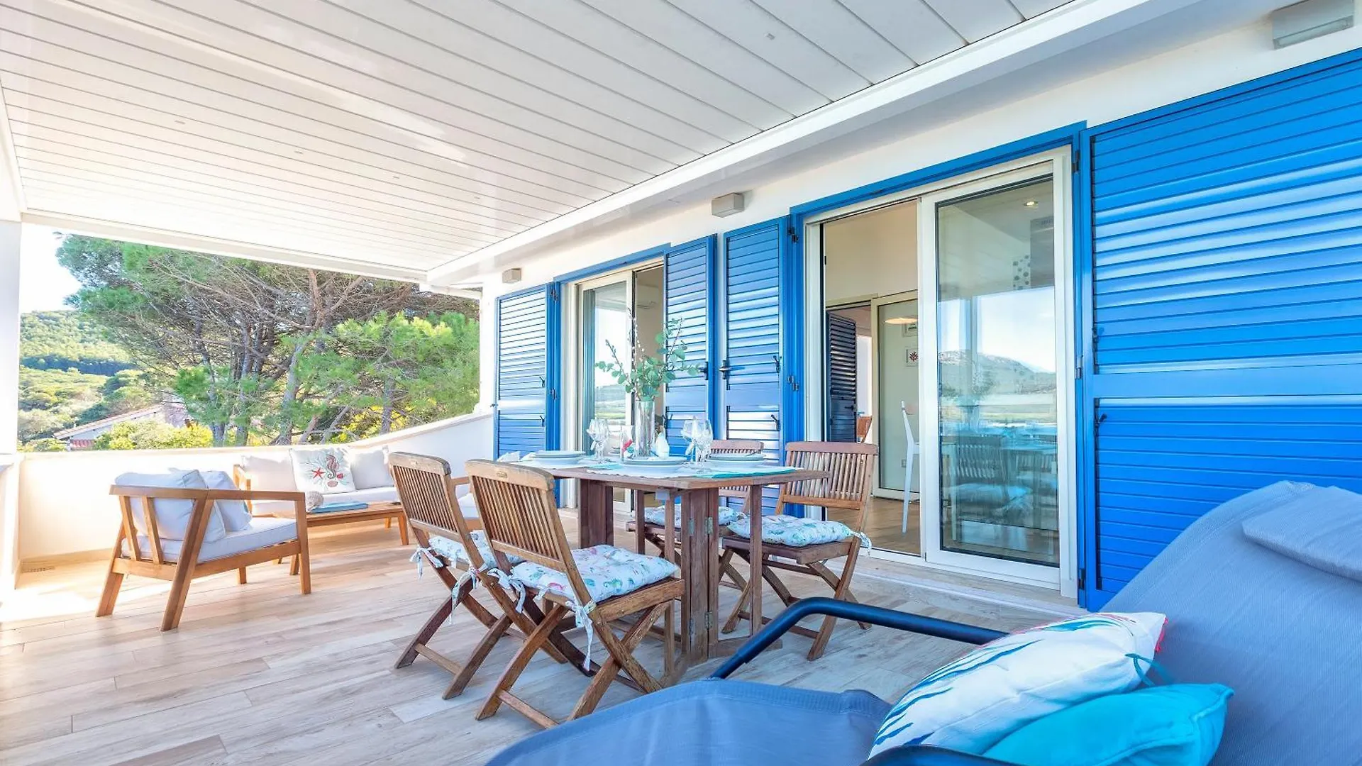 Sardinia Re - Porto Conte Bay Terrace Apartment