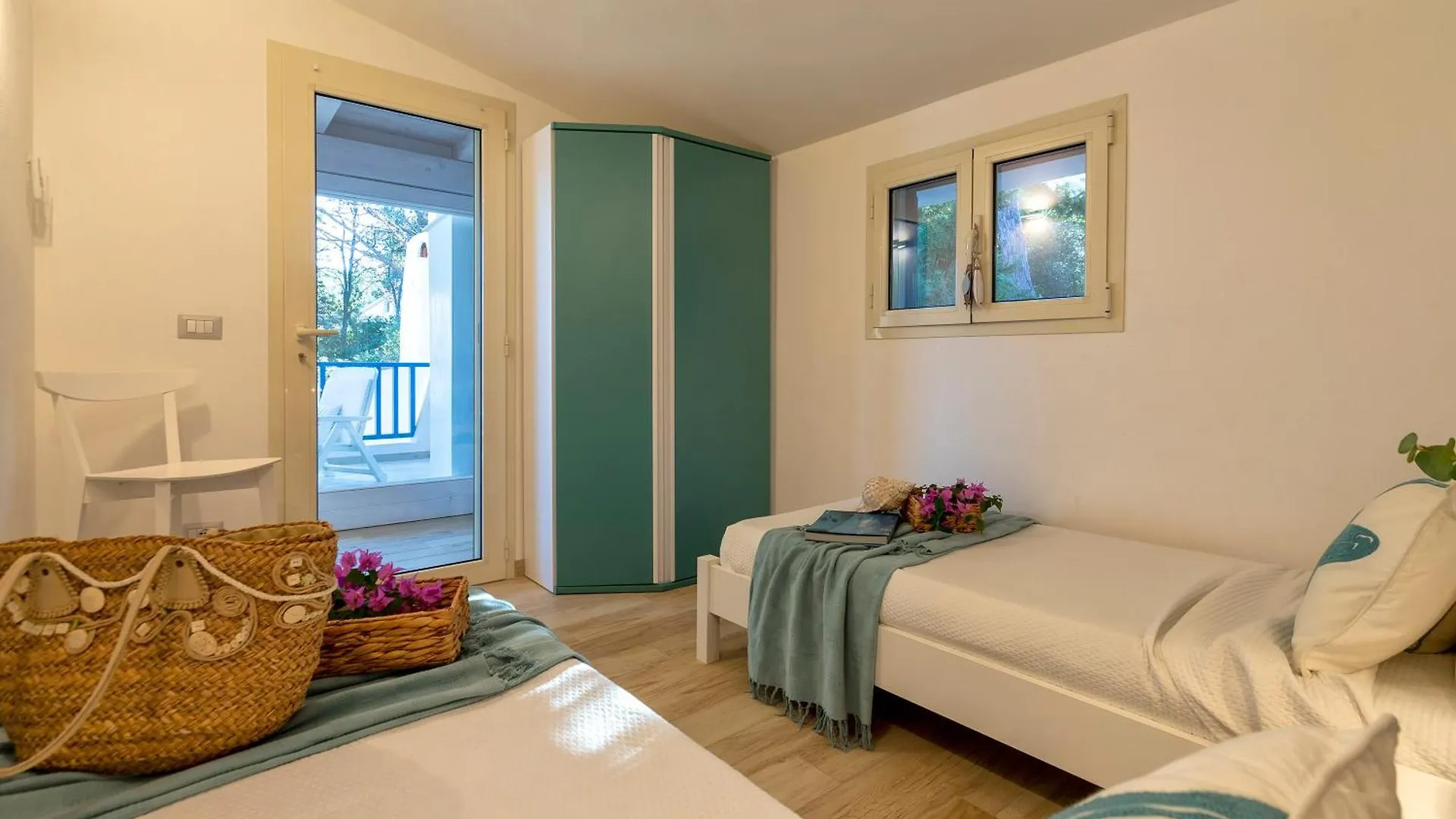 Sardinia Re - Porto Conte Bay Terrace Apartment