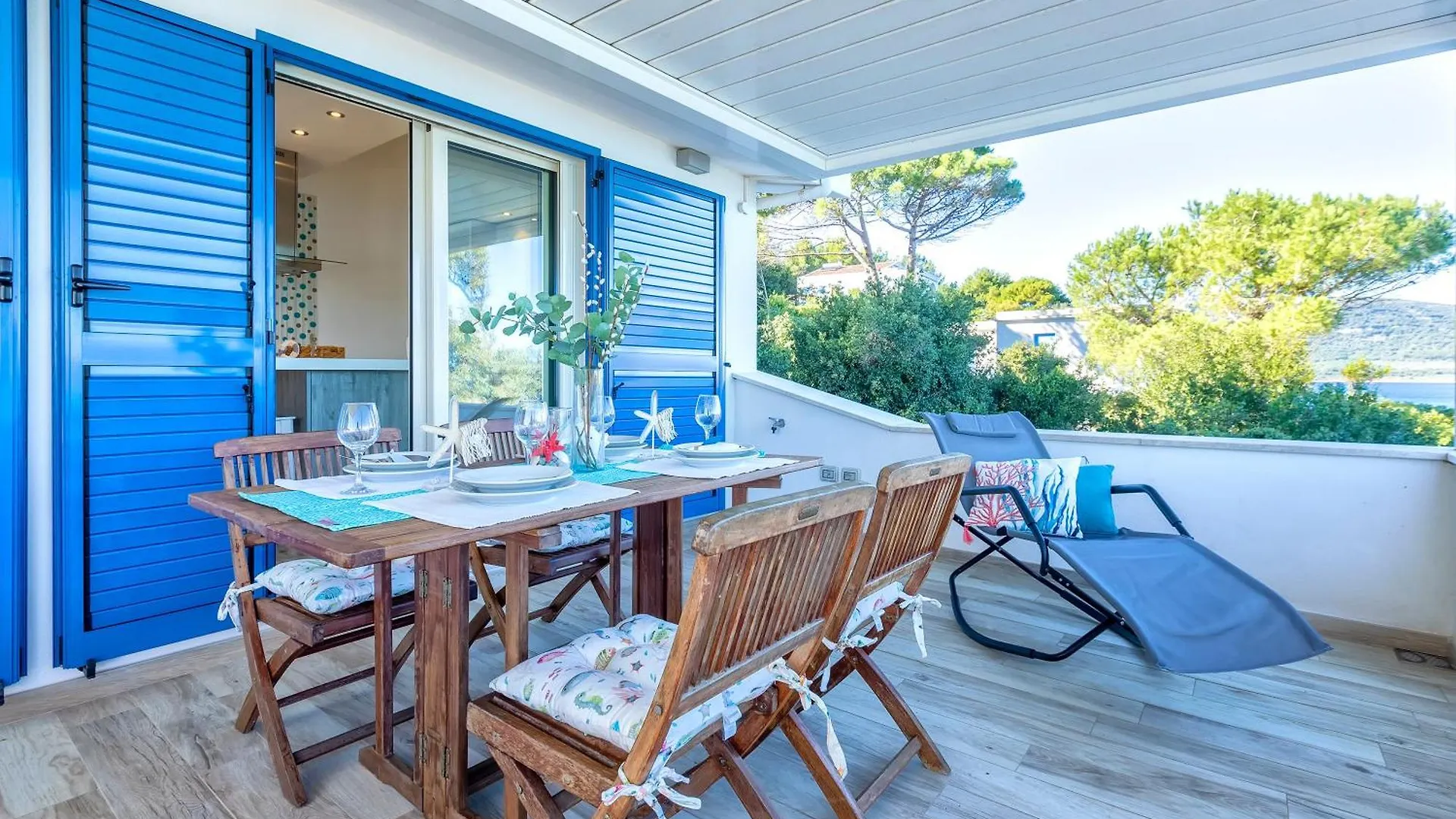 Sardinia Re - Porto Conte Bay Terrace Apartment